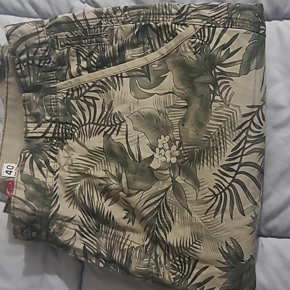 Men's shorts - Picture 5 of 6